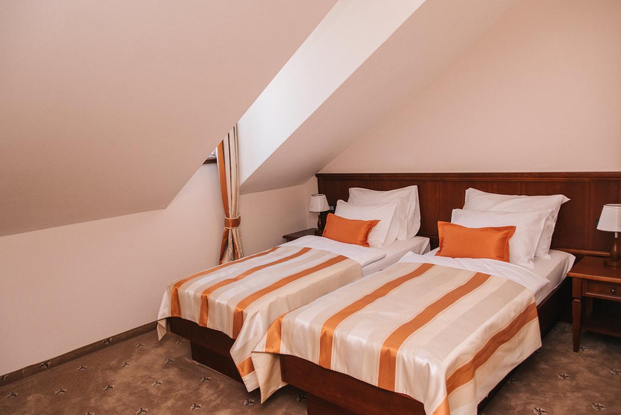 Gospić Hotel Stara Lika מראה חיצוני תמונה