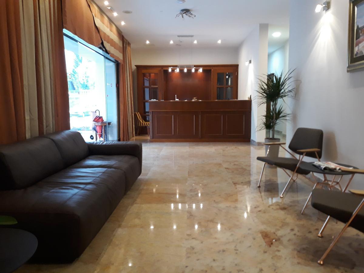 Gospić Hotel Stara Lika מראה חיצוני תמונה