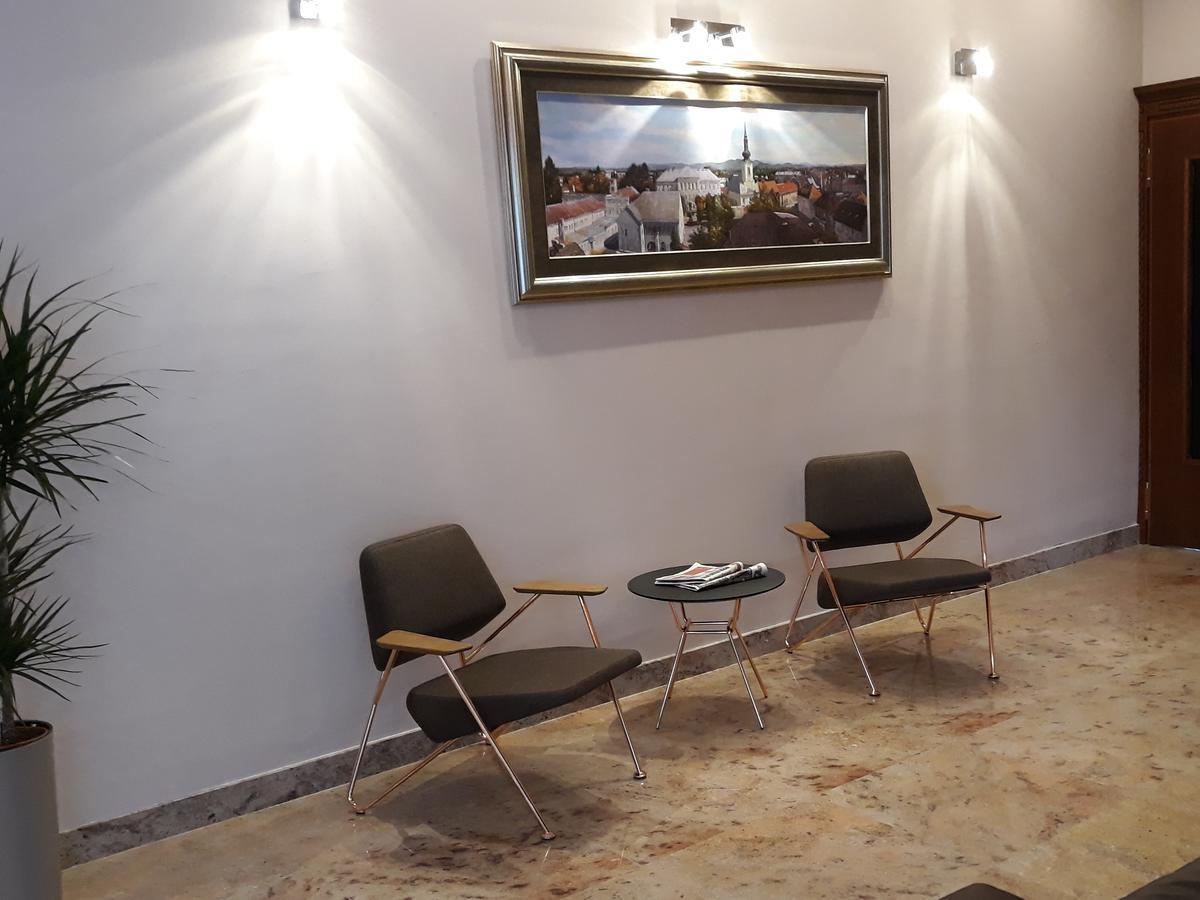 Gospić Hotel Stara Lika מראה חיצוני תמונה