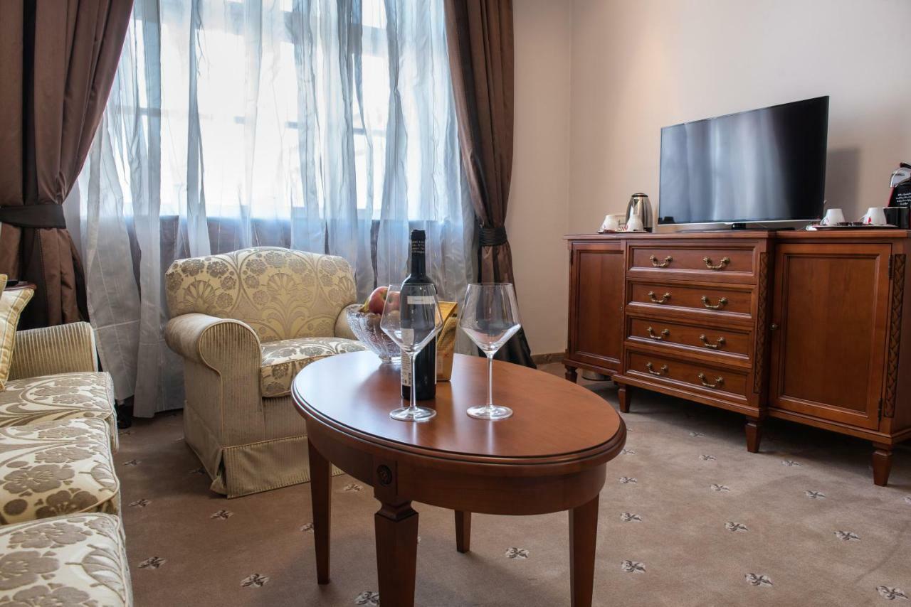 Gospić Hotel Stara Lika מראה חיצוני תמונה